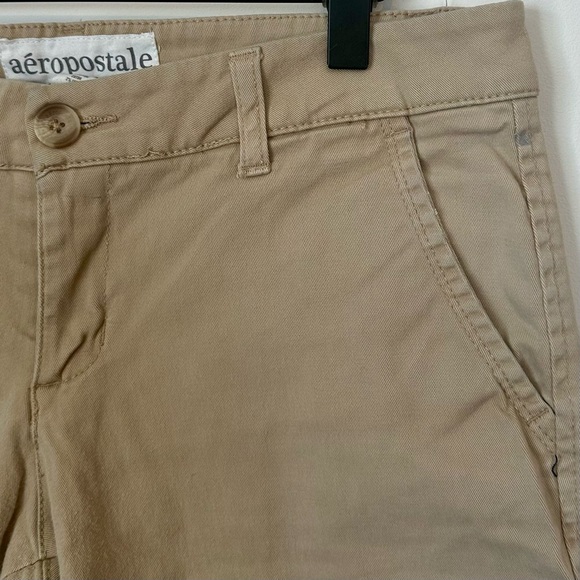 Aeropostale Tan Bermuda Shorts Classic Casual Style - Size: 3/4 - Picture 5 of 7